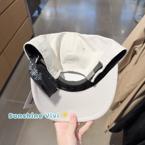 NWT COACH Retro Sliced Strawberry Baseball Hat Cap CAP86 Chalk /red m/L - Picture 4 of 6